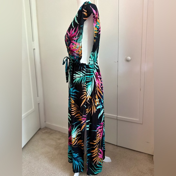 Flowery beach cover up. No name 2XL barely worn - Picture 7 of 8